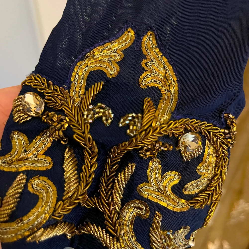 Designer Gown Comes With Net Duppata (With Design… - image 4